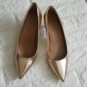 Talbots Pointy Toe Pumps Gold Size 7 M Leather